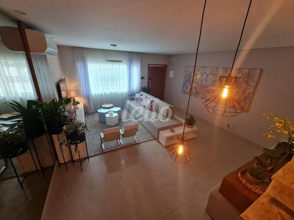 LIVING de Casa à venda, sobrado com 150 m², 3 quartos e 2 vagas em Saúde - São Paulo