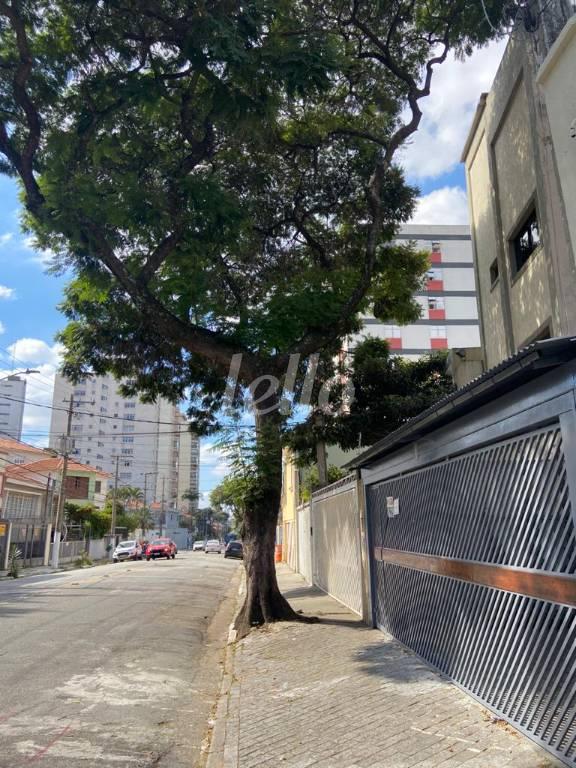 PORTÃO de Edifício à venda, Multiusuário com 327 m², e 3 vagas em Vila Monumento - São Paulo