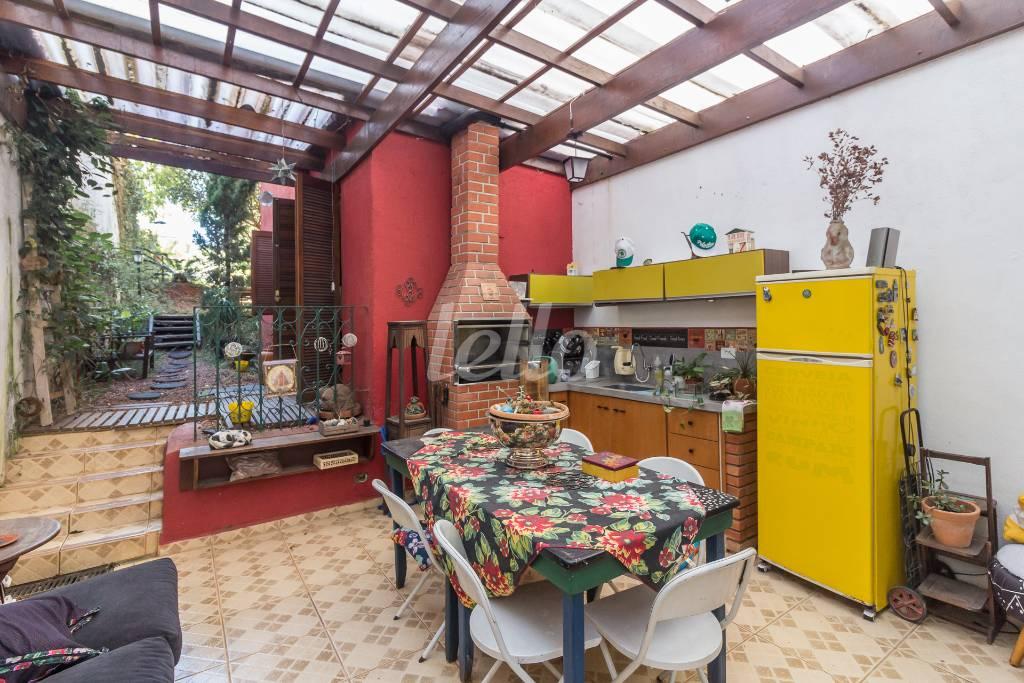 ESPAÇO GOURMET de Casa à venda, sobrado com 300 m², 4 quartos e 2 vagas em Vila Pompeia - São Paulo