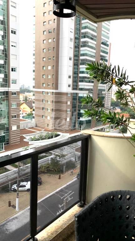 SACADA - VISÃO de Apartamento à venda, Padrão com 169 m², 4 quartos e 3 vagas em Vila Regente Feijó - São Paulo