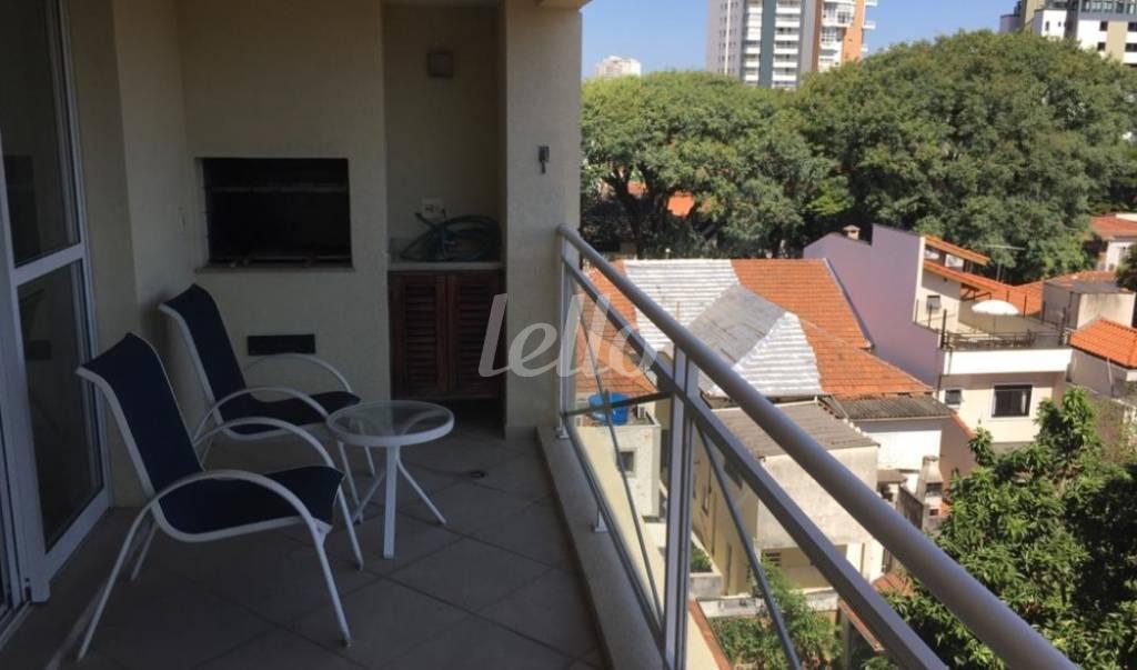 VARANDA GOURMET de Apartamento à venda, Padrão com 237 m², 4 quartos e 4 vagas em Vila Mariana - São Paulo