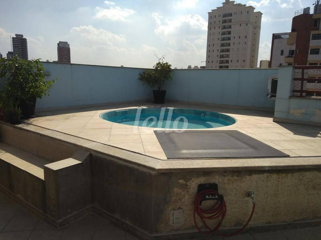 PISO SUPERIOR de Apartamento à venda, cobertura - Padrão com 220 m², 3 quartos e 3 vagas em Vila Monumento - São Paulo