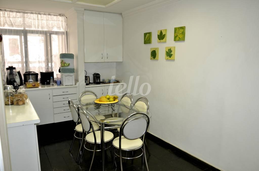 SALA DE ALMOÇO de Apartamento à venda, Padrão com 176 m², 4 quartos e 3 vagas em Vila Bastos - Santo André