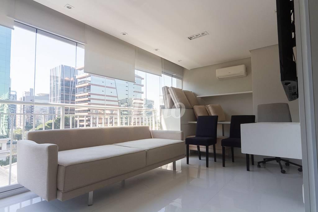 SACADA de Apartamento para alugar, Padrão com 54 m², 1 quarto e 1 vaga em Itaim Bibi - São Paulo