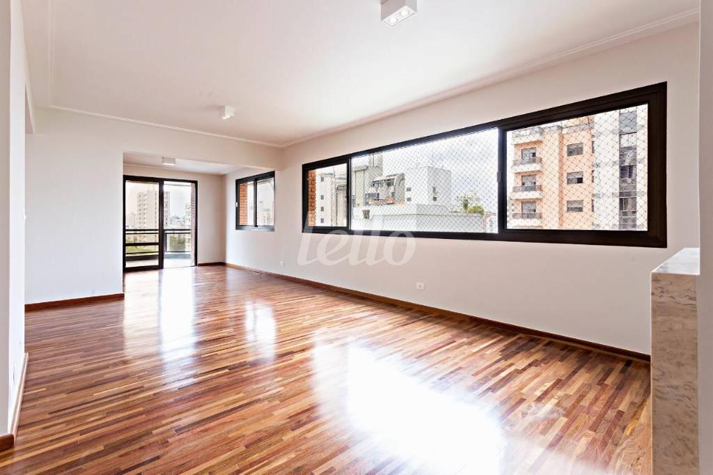 SALA de Apartamento à venda, Padrão com 210 m², 3 quartos e 3 vagas em Brooklin Paulista - São Paulo