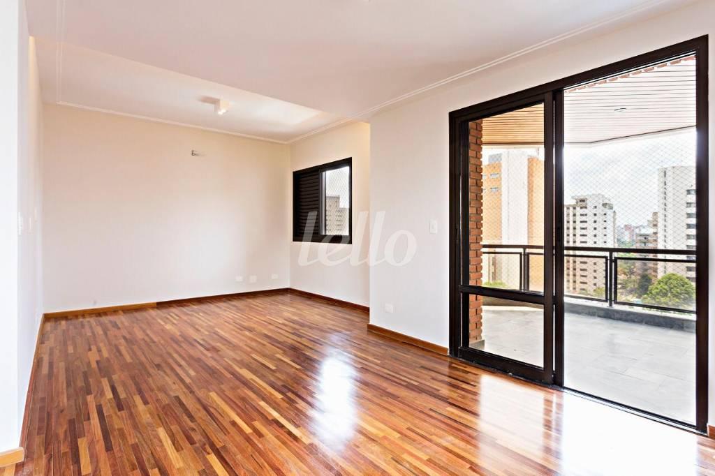 SALA de Apartamento à venda, Padrão com 210 m², 3 quartos e 3 vagas em Brooklin Paulista - São Paulo