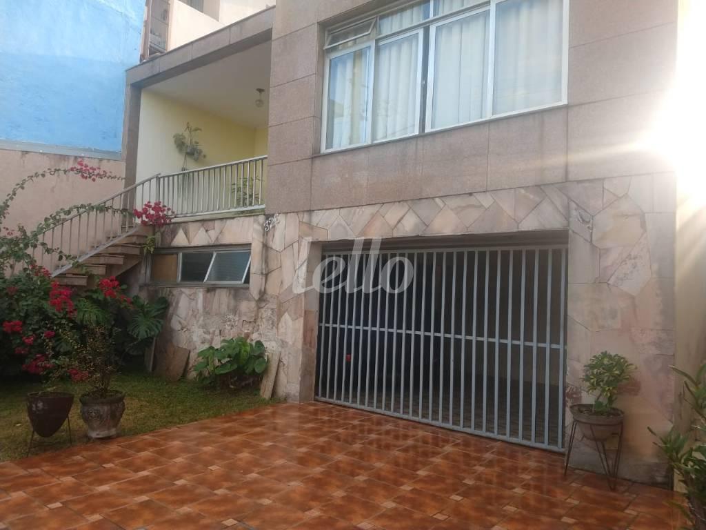 GARAGEM COBERTA de Casa à venda, sobrado com 213 m², 3 quartos e 4 vagas em Vila Formosa - São Paulo