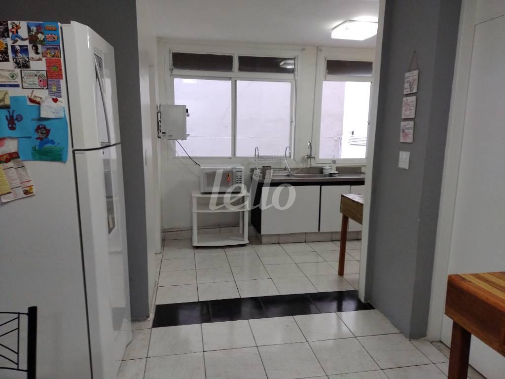 COZINHA de Apartamento à venda, Padrão com 141 m², 3 quartos e 1 vaga em Sumaré - São Paulo