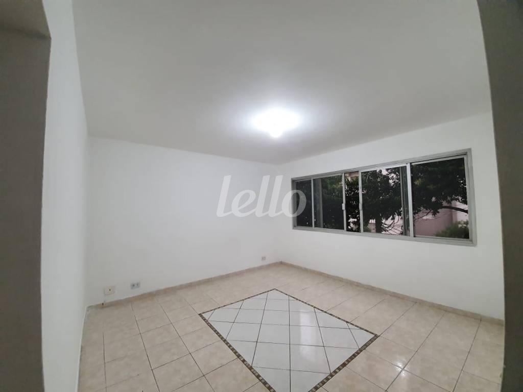 QUARTO de Apartamento à venda, Padrão com 68 m², 2 quartos e 1 vaga em Santana - São Paulo