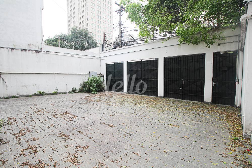 GARAGEM de Prédio Comercial para alugar, Monousuário com 478 m², e 6 vagas em Vila Olímpia - São Paulo