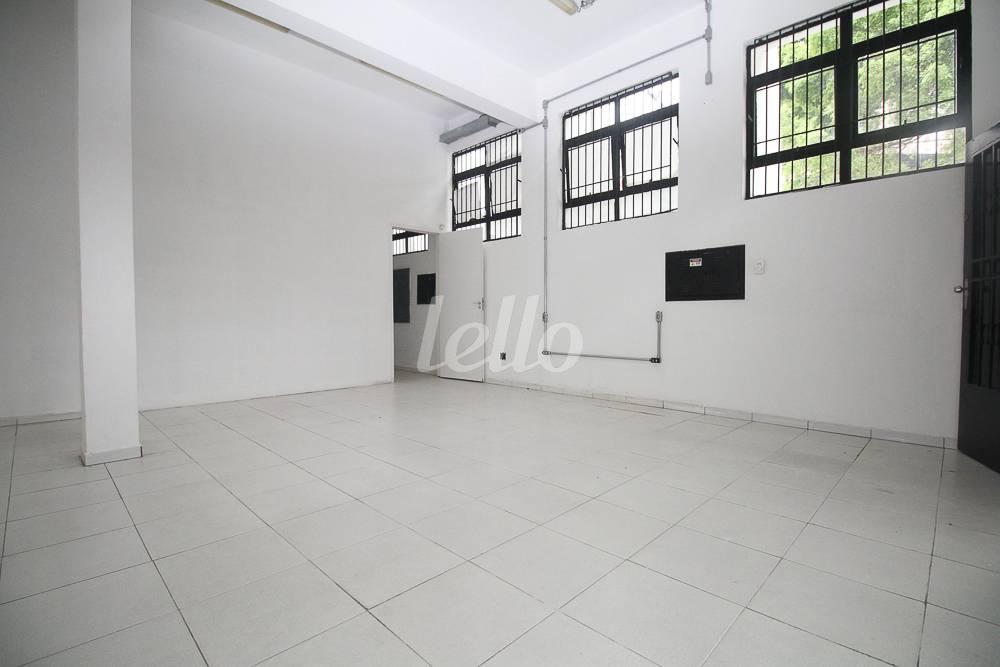 SALA 1 de Prédio Comercial para alugar, Monousuário com 478 m², e 6 vagas em Vila Olímpia - São Paulo