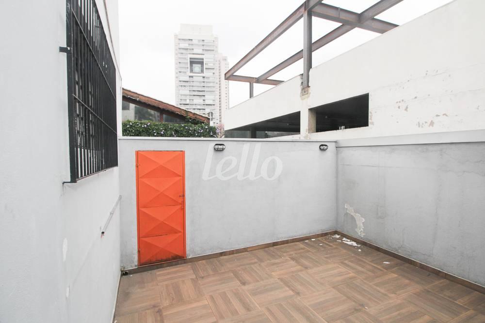 TERRAÇO SALA 5 de Prédio Comercial para alugar, Monousuário com 478 m², e 6 vagas em Vila Olímpia - São Paulo
