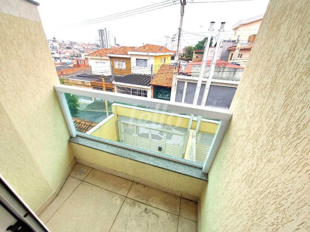 SUÍTE - SACADA de Casa à venda, sobrado com 73 m², 3 quartos e 2 vagas em Vila Carrão - São Paulo
