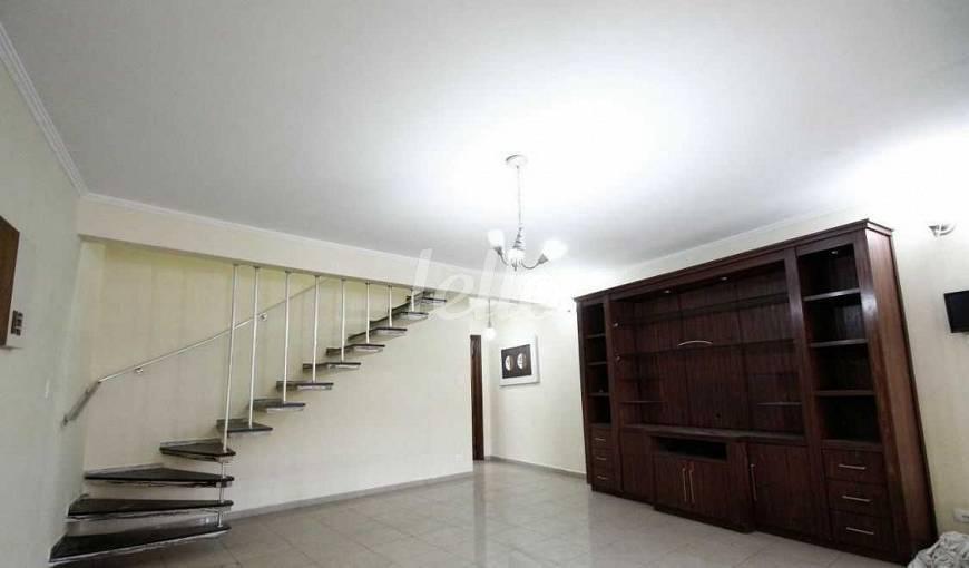 LIVING de Casa à venda, sobrado com 150 m², 3 quartos e 2 vagas em Parque Imperial - São Paulo