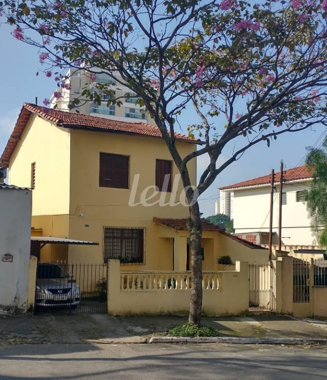 FACHADA de Casa à venda, sobrado com 154 m², 3 quartos e 1 vaga em Chácara Inglesa - São Paulo