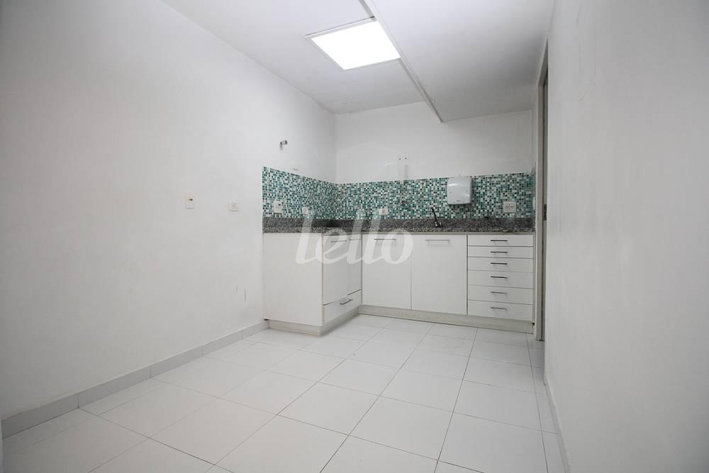 COPA 1 de Sala / Conjunto para alugar, Padrão com 156 m², e 2 vagas em Centro - São Paulo
