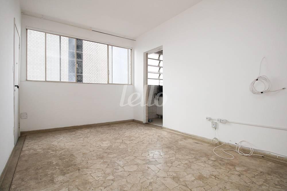 SALA de Apartamento à venda, Padrão com 94 m², 2 quartos e 1 vaga em Consolação - São Paulo