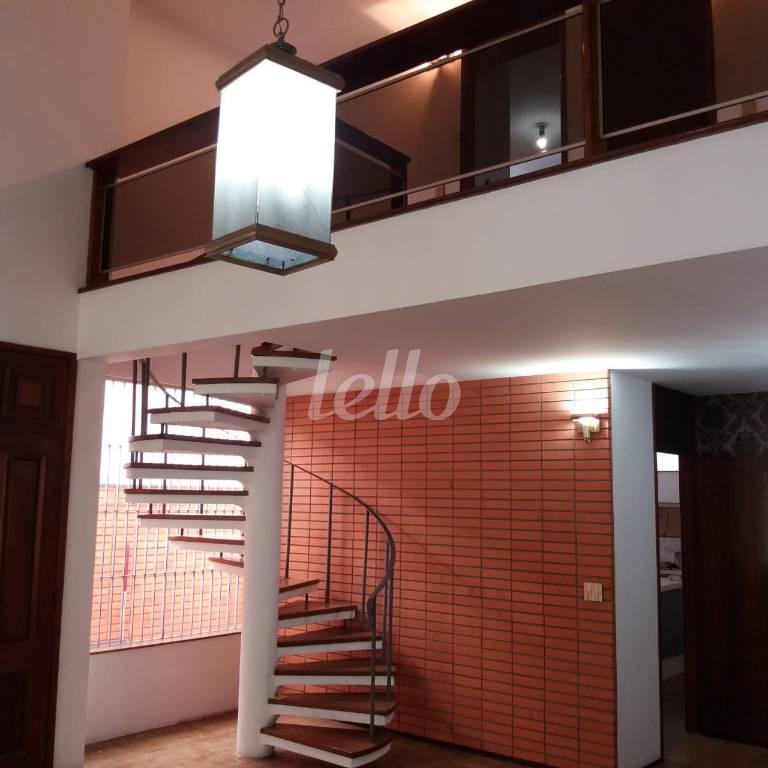 ESCADA/MEZANINO de Casa à venda, sobrado com 210 m², 3 quartos e 2 vagas em Mooca - São Paulo