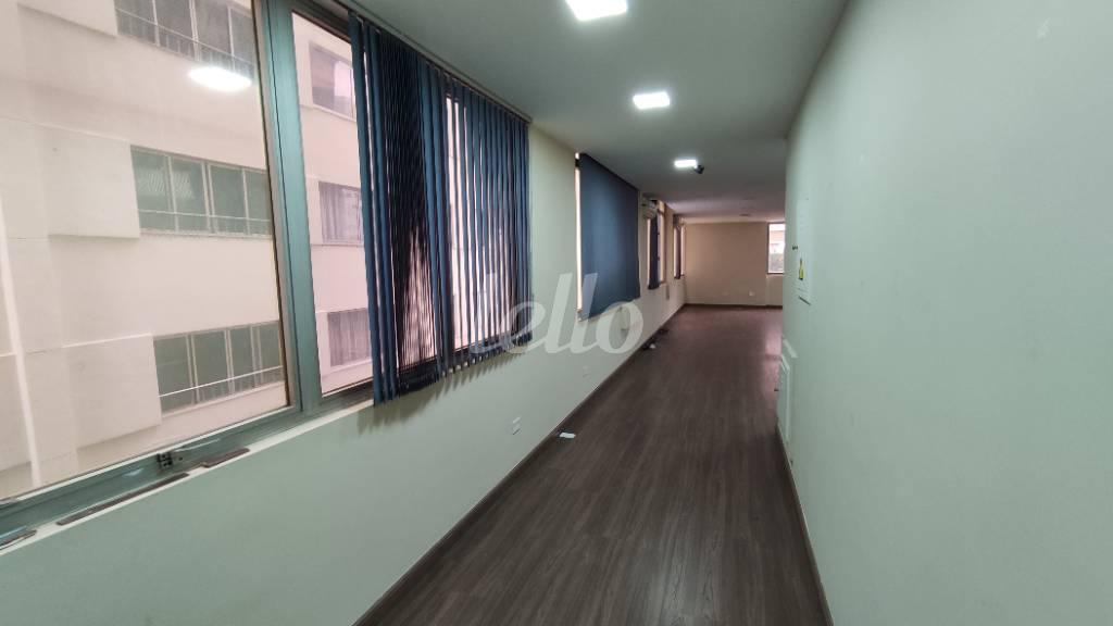 ENTRADA de Sala / Conjunto para alugar, Padrão com 120 m², e 1 vaga em Jardim Paulista - São Paulo