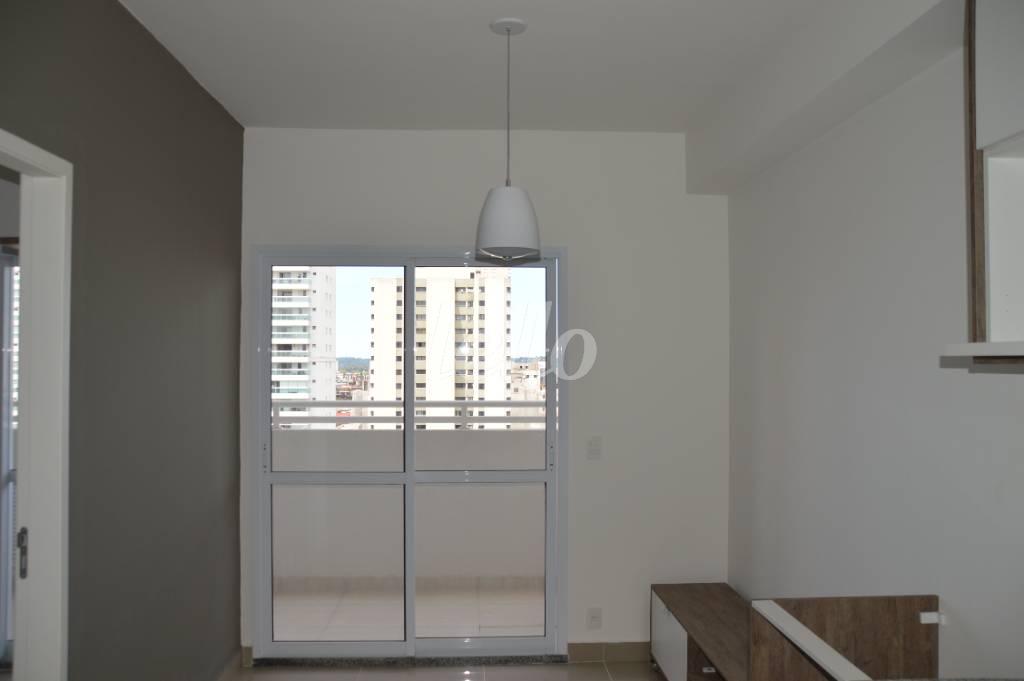 SALA de Apartamento à venda, Padrão com 32 m², 1 quarto e 1 vaga em Santo Amaro - São Paulo