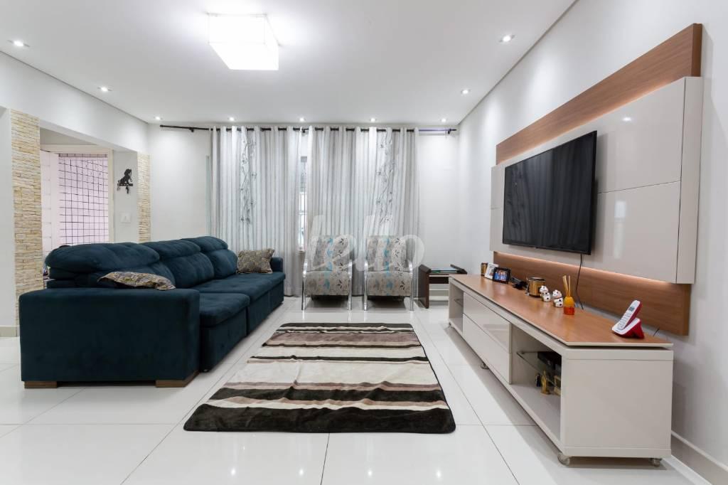 SALA DE ESTAR de Casa à venda, sobrado com 250 m², 3 quartos e 2 vagas em Vila Florida - São Bernardo do Campo