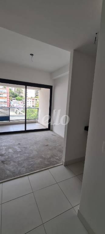 SALA de Apartamento à venda, Studio com 26 m², 1 quarto e em Pinheiros - São Paulo