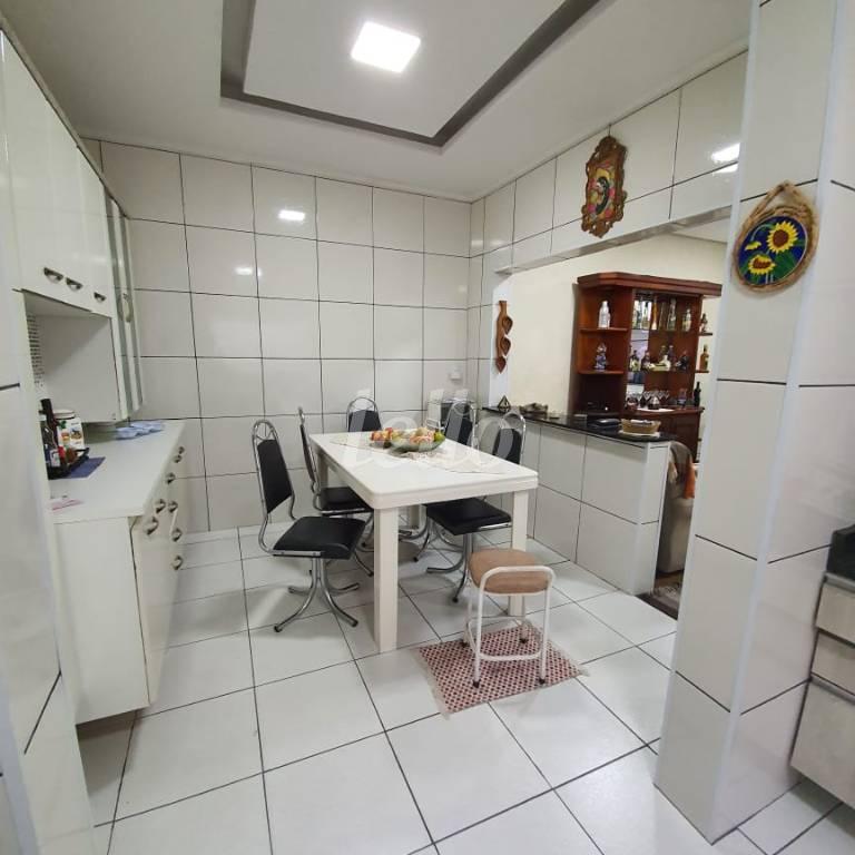 COZINHA de Casa à venda, sobrado com 195 m², 3 quartos e 3 vagas em Fundação - São Caetano do Sul