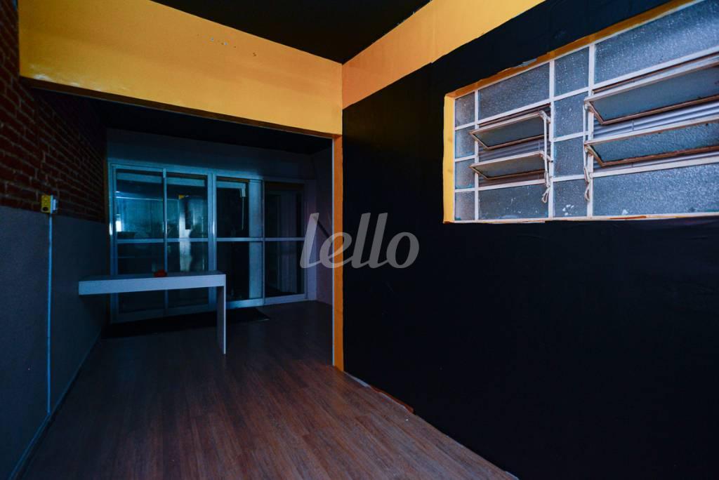 SALA de Casa para alugar, sobrado com 170 m², 2 quartos e 1 vaga em Bela Vista - São Paulo