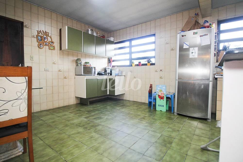 COZINHA de Casa à venda, sobrado com 308 m², 4 quartos e 7 vagas em Planalto Paulista - São Paulo