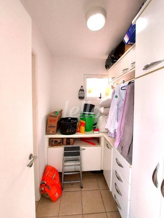 ÁREA DE SERVIÇO de Casa à venda, em condomínio - sobrado com 180 m², 4 quartos e 3 vagas em Vila Carrão - São Paulo