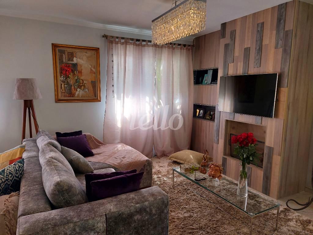 SALA DE TV de Casa à venda, em condomínio - sobrado com 180 m², 4 quartos e 3 vagas em Vila Carrão - São Paulo