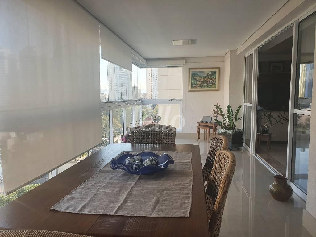 VARANDA de Apartamento à venda, Padrão com 161 m², 3 quartos e 3 vagas em Mooca - São Paulo