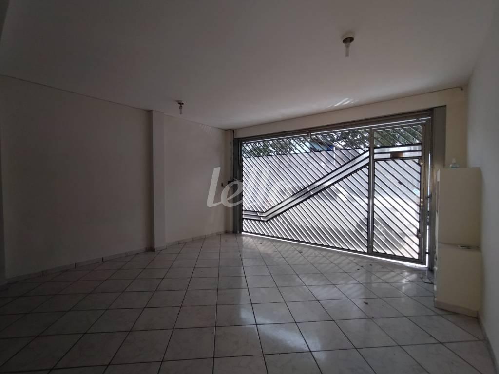 GARAGEM de Casa à venda, sobrado com 147 m², 3 quartos e 2 vagas em Vila Medeiros - São Paulo