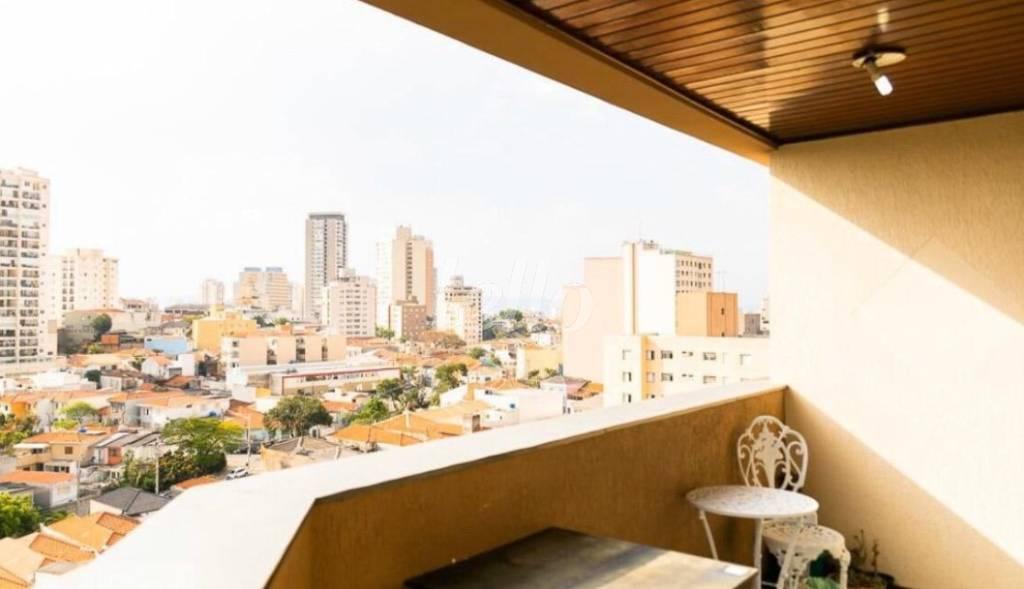 TERRAÇO de Apartamento à venda, Padrão com 135 m², 4 quartos e 2 vagas em Jardim da Glória - São Paulo