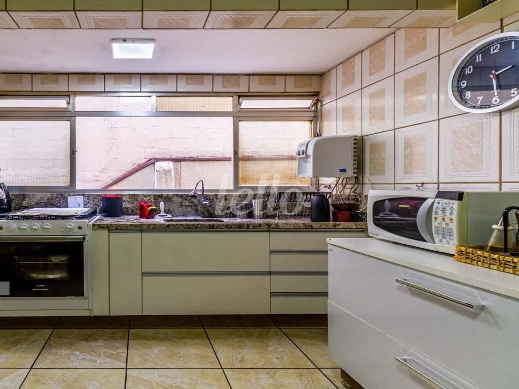 COZINHA PISO de Apartamento à venda, Padrão com 100 m², 2 quartos e 1 vaga em Vila Paulicéia - São Paulo