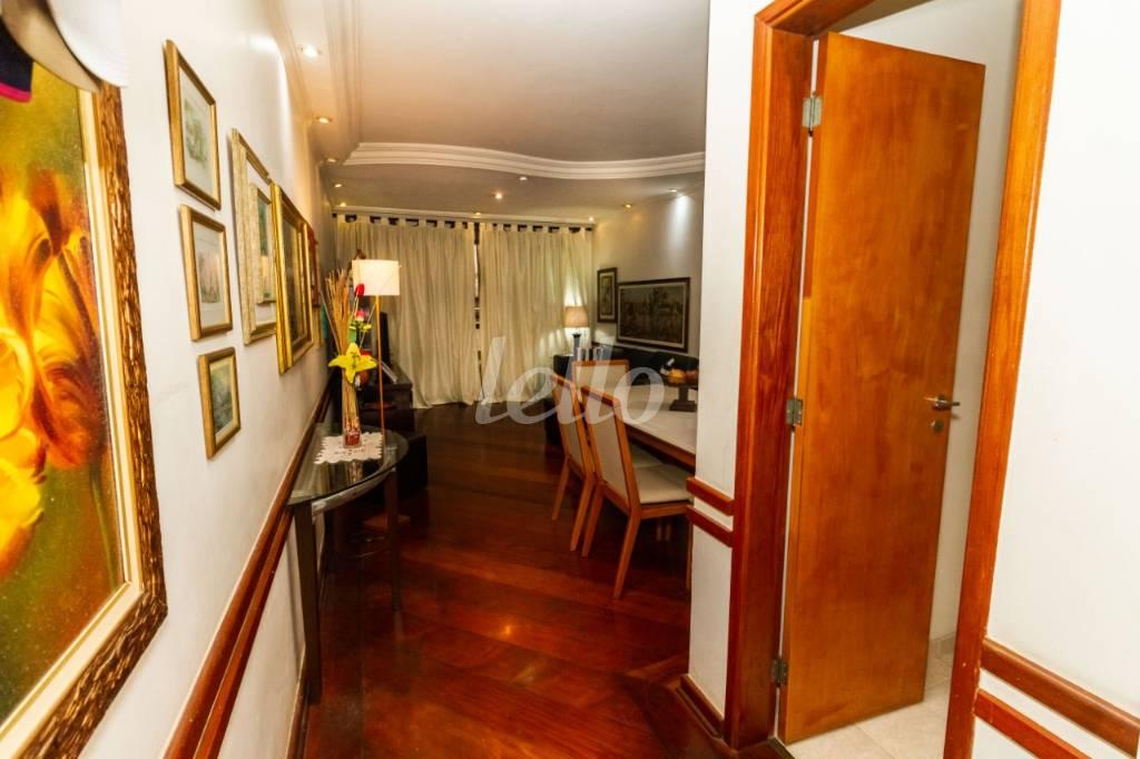 SALA de Apartamento à venda, Padrão com 100 m², 3 quartos e 1 vaga em Santo Antônio - São Caetano do Sul