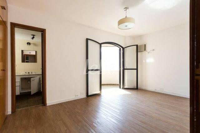 SUÍTE de Apartamento à venda, Padrão com 181 m², 4 quartos e 2 vagas em Indianópolis - São Paulo