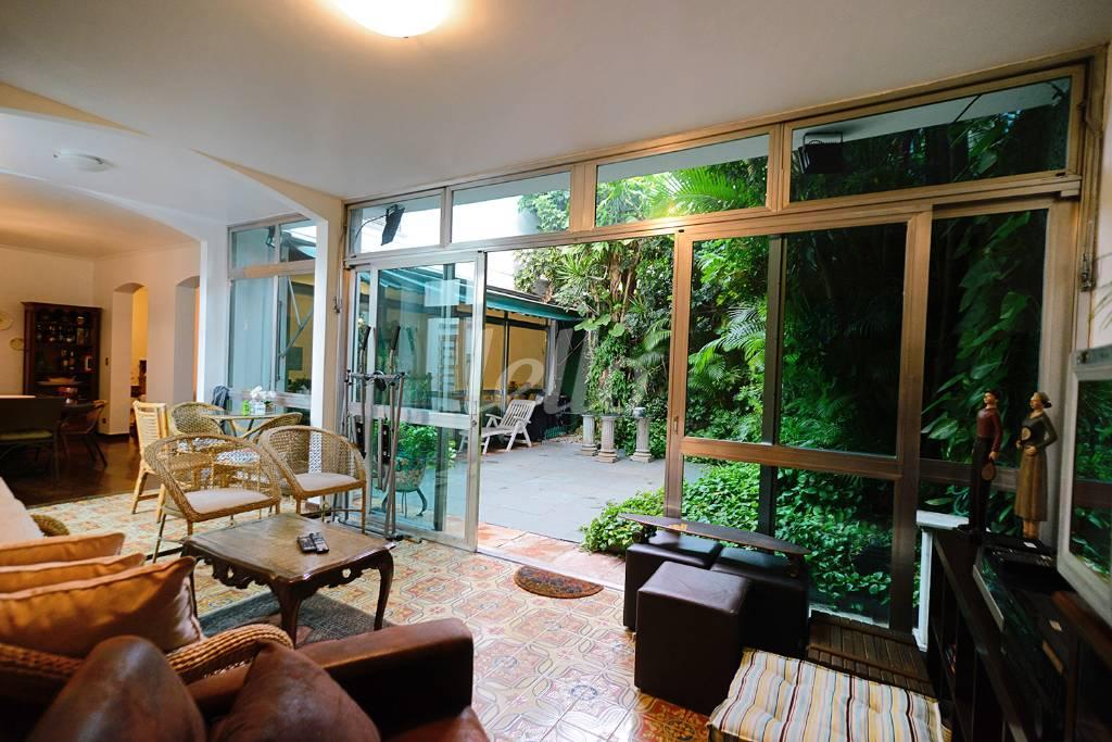 VARANDA de Casa à venda, sobrado com 317 m², 5 quartos e 3 vagas em Campo Belo - São Paulo