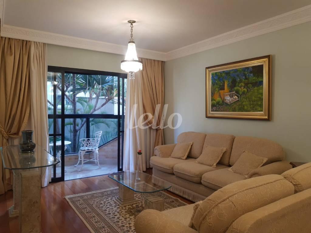 SALA de Apartamento para alugar, Padrão com 130 m², 3 quartos e 2 vagas em Vila Pompeia - São Paulo