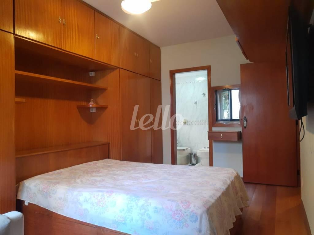 SUITE de Apartamento para alugar, Padrão com 130 m², 3 quartos e 2 vagas em Vila Pompeia - São Paulo