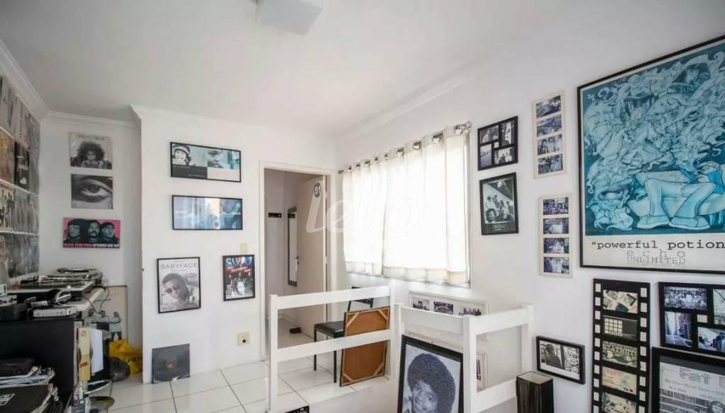 SALA ANDAR SUPERIOR de Apartamento à venda, cobertura - Padrão com 94 m², 2 quartos e 2 vagas em Vila Pompeia - São Paulo