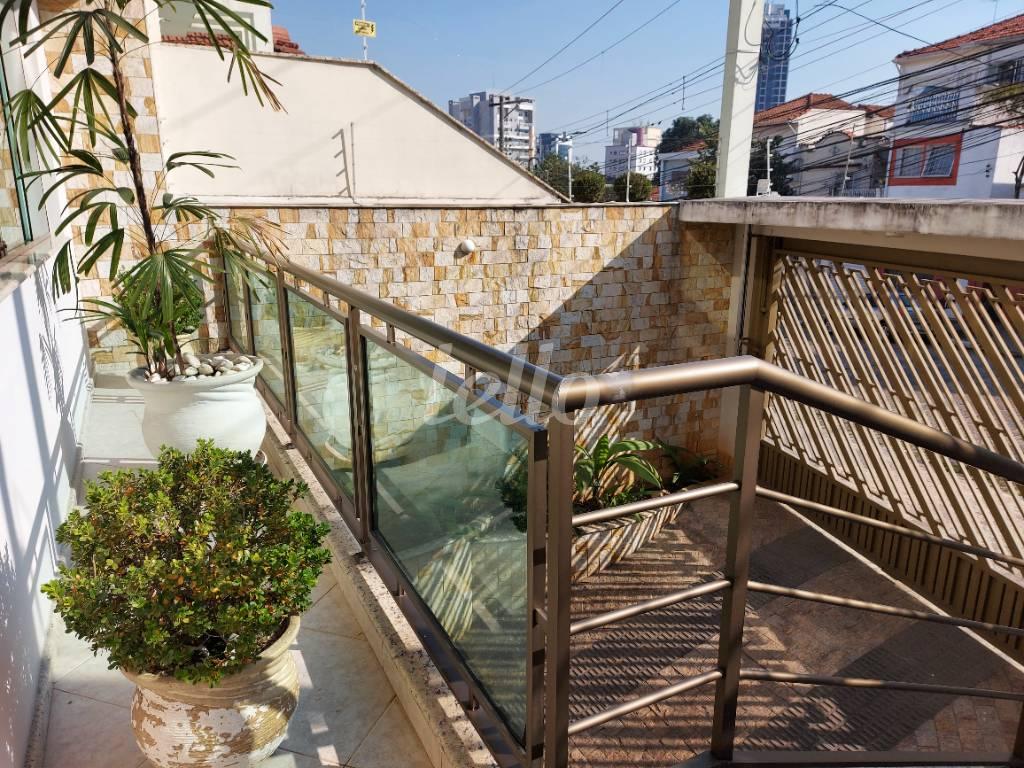 FACHADA de Casa à venda, sobrado com 160 m², 5 quartos e 6 vagas em Jardim São Paulo - São Paulo