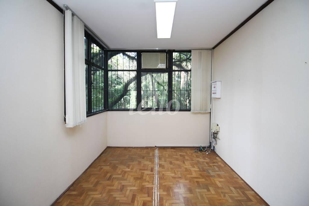 SALA 1 de Sala / Conjunto para alugar, Padrão com 90 m², e 1 vaga em Jardim Paulista - São Paulo
