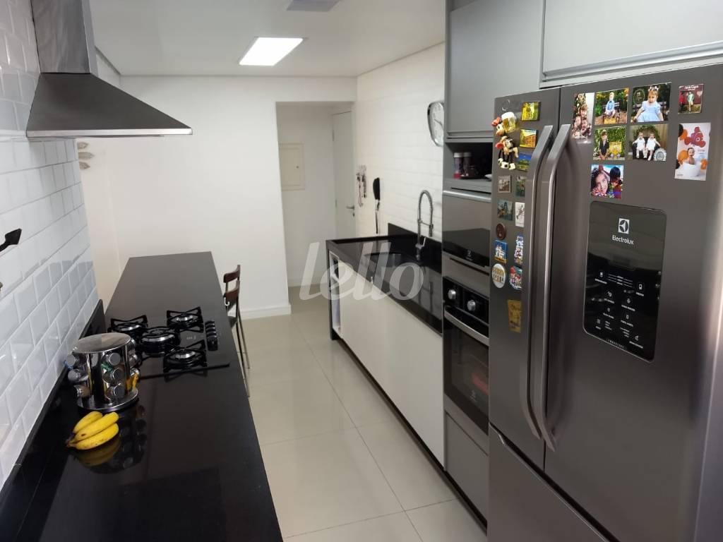 COZINHA de Apartamento à venda, Padrão com 117 m², 3 quartos e 3 vagas em Jardim Anália Franco - São Paulo