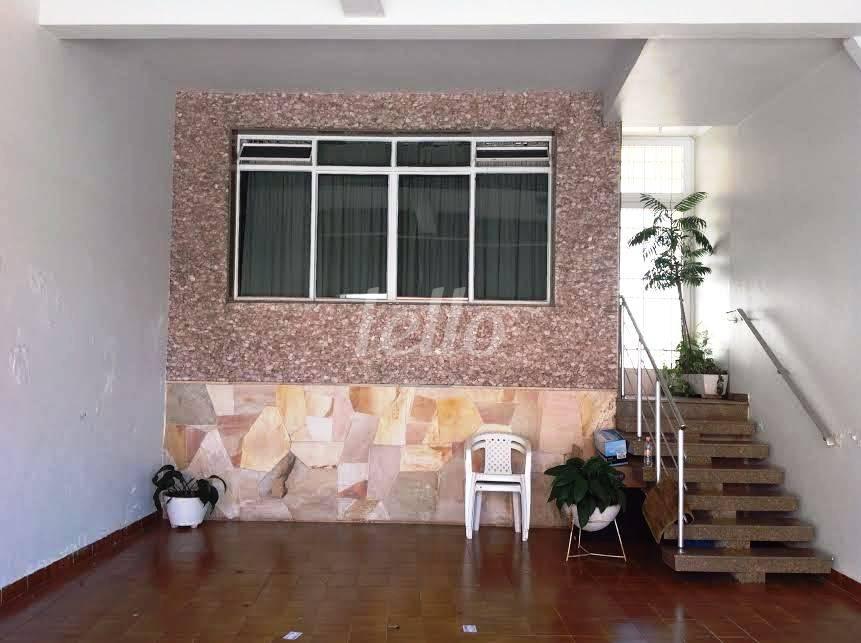 FACHADA de Casa à venda, sobrado com 200 m², 4 quartos e 2 vagas em Vila Mafra - São Paulo