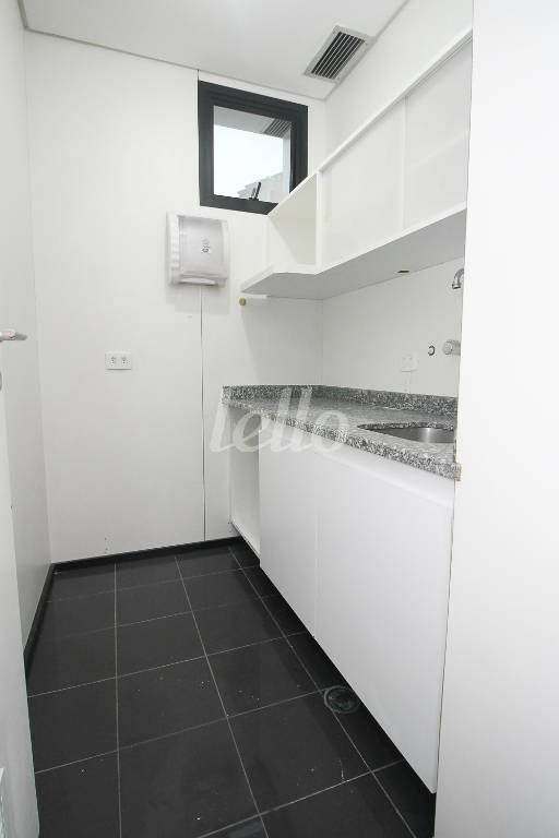 COPA de Sala / Conjunto para alugar, Padrão com 196 m², e 5 vagas em Paraíso - São Paulo