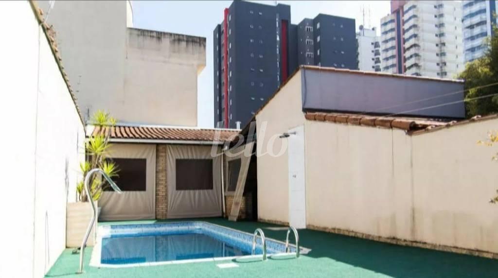 PISCINA de Casa à venda, sobrado com 241 m², 3 quartos e 4 vagas em Vila Curuca - Santo André