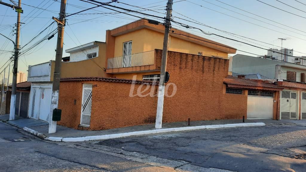 FACHADA de Casa à venda, sobrado com 106 m², 2 quartos e 2 vagas em Vila Alpina - São Paulo