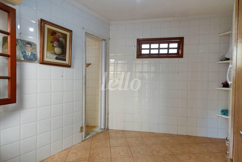EDÍCULA de Casa à venda, sobrado com 264 m², 3 quartos e em Vila Mariana - São Paulo