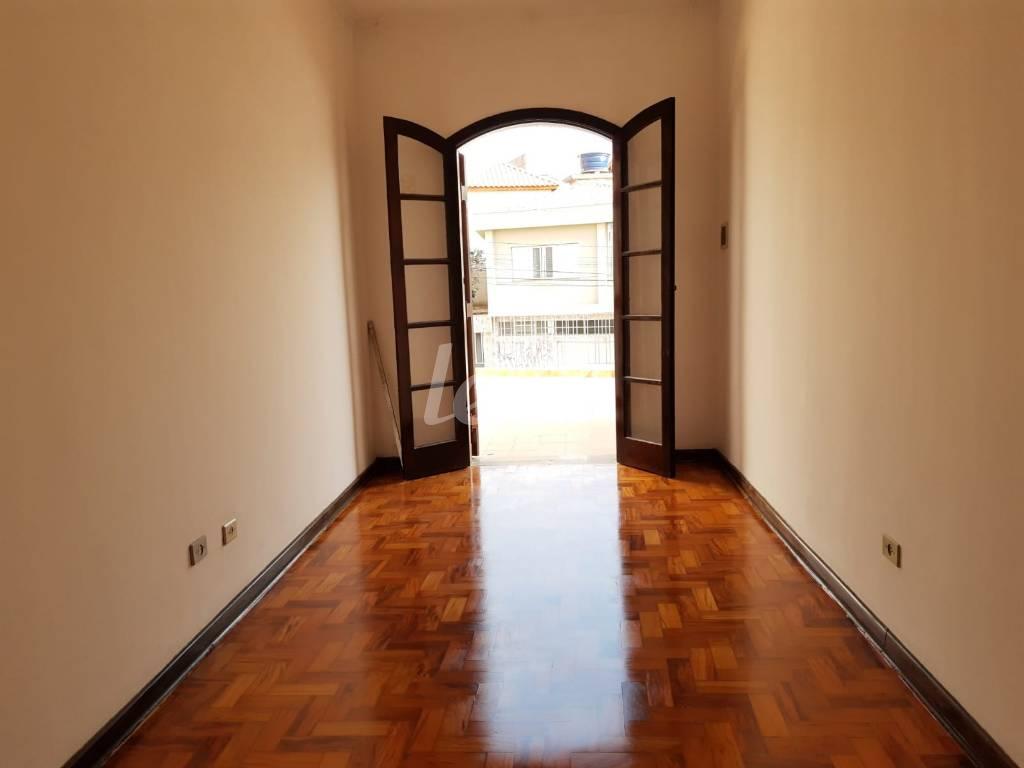 QUARTO de Casa à venda, sobrado com 202 m², 3 quartos e 2 vagas em Penha de França - São Paulo